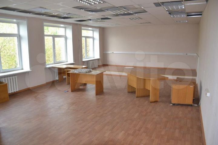 Продам помещение свободного назначения, 1309.9 м²