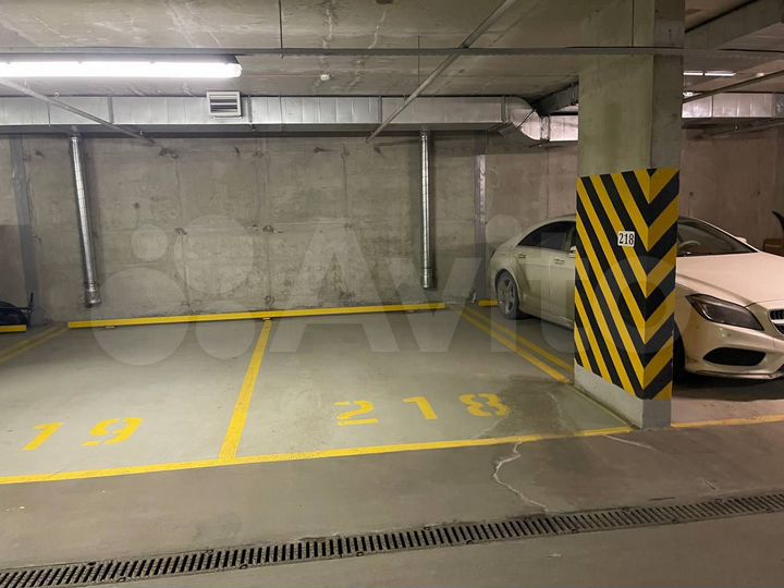 Машиноместо, 15 м²