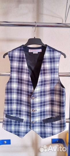 Жилетка для мальчика школьная 134