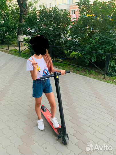 Электросамокат Scooty