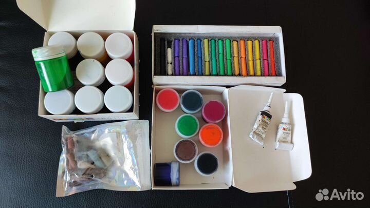 Художественные материалы