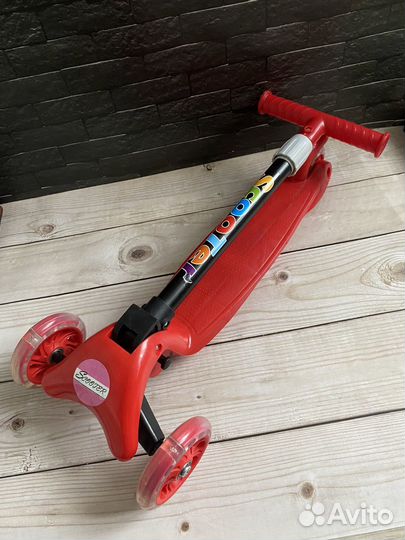 Самокат детский трехколесный новый