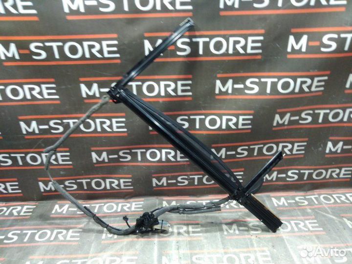 Шторка двери задняя левая Mercedes-Benz S-Class