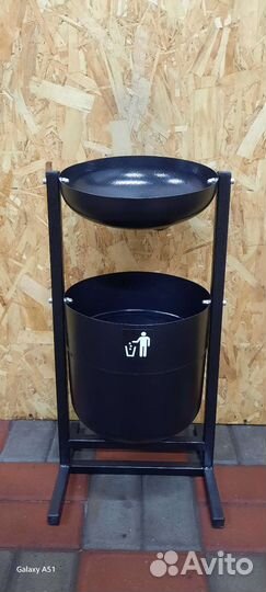 Уличная урна с пепельницей