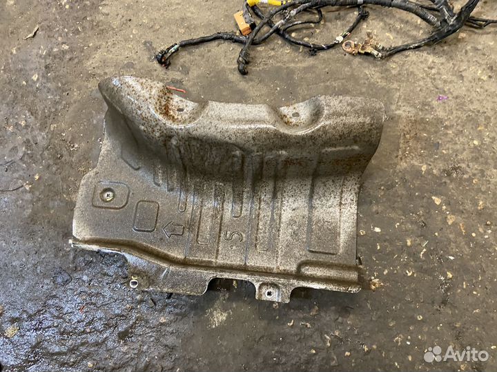 Теплозащитный экран глушителя kia rio 4 x-line