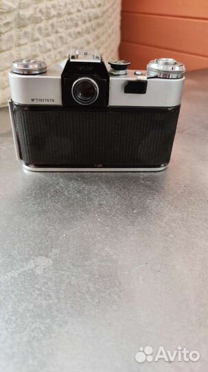 Пленочный фотоаппарат зенит
