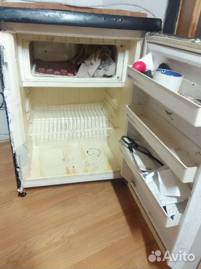 Холодильник маленький