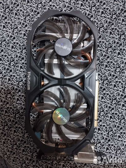 Видеокарта Gigabyte Radeon R9 270