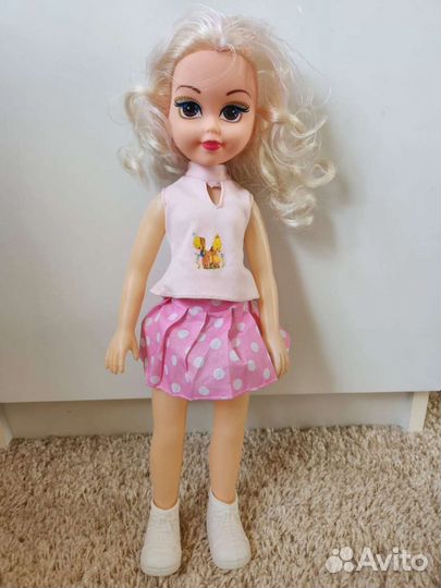 Куклы и пупс в отличном состоянии, говорящая кукла