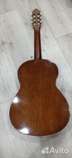 Классическая гитара yamaha c40