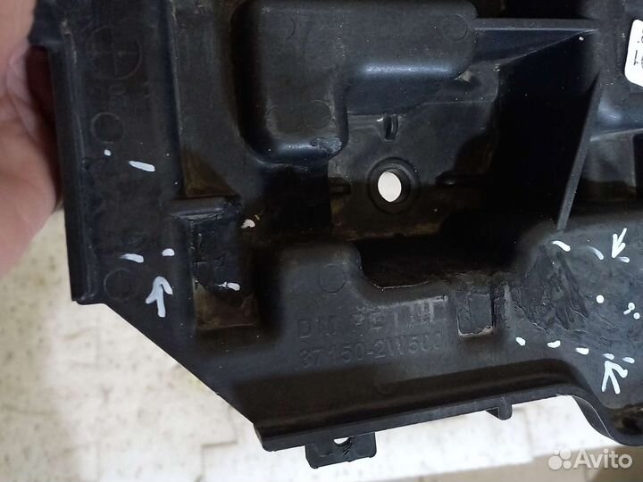 Площадка акб Hyundai Santa -Fe,2015г