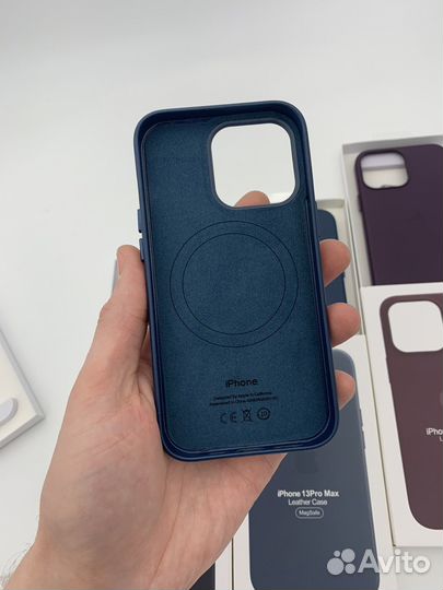 Кожаные чехлы для iPhone с MageSafe