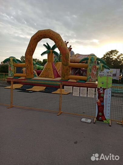 Надувной батут саванна