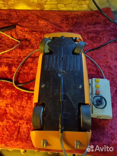 Игрушка машинка СССР на пульте управления