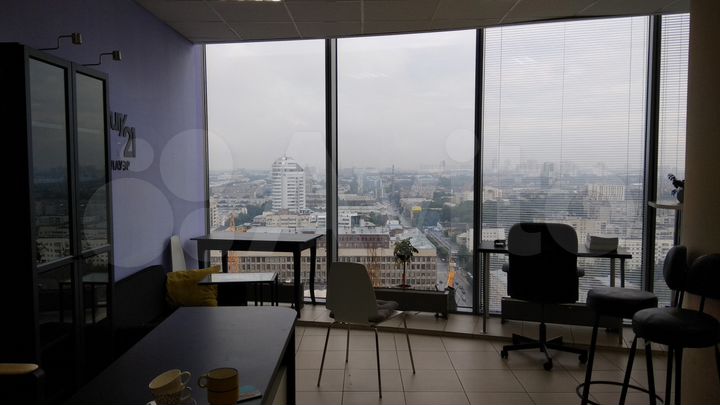 Офис в небоскрёбе, 37.4 м²