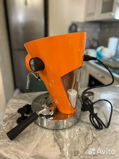 Кофемашина Bugatti