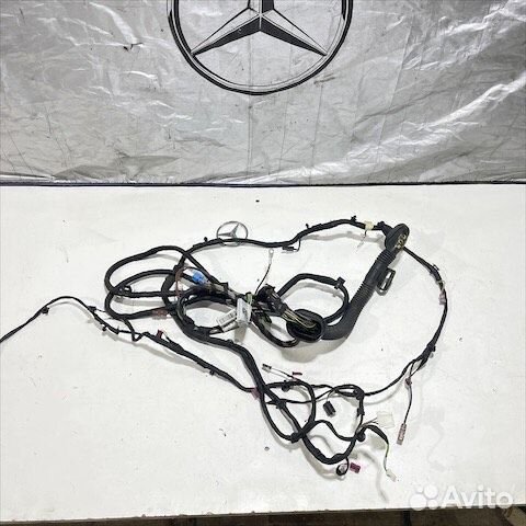 Коса крышки багажника Мерседес x204 GLK