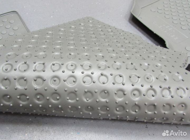 Коврики Jeep Cherokee KJ 2001-2007