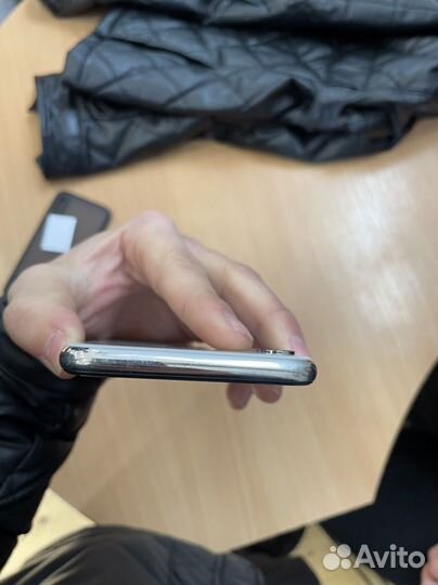 iPhone, 4 ГБ