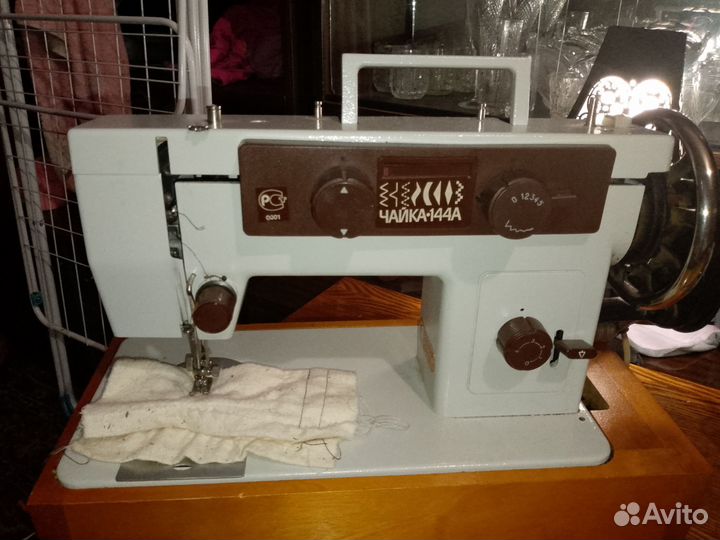 Швейная машина чайка 144А