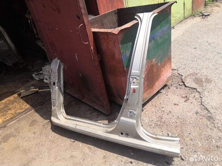 Крыло Лада Ларгус