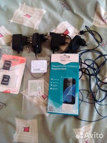 Аксессуары для сотовых телефонов