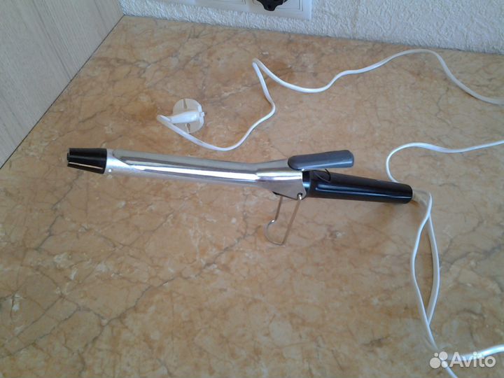 Электрощипцы для завивки волос новые