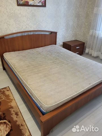 Кровать двухспальная с матрасом бу 160 200 купить в Красноярске ...