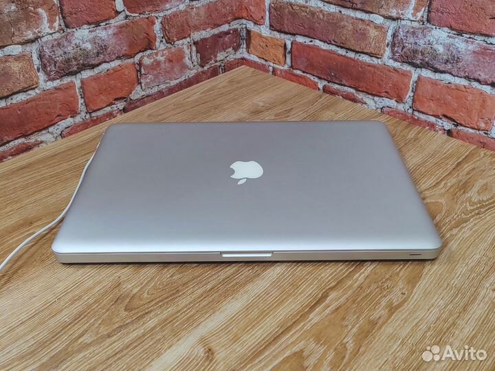 Игровой MacBook Apple 2 видеокарты Новый Акб i7