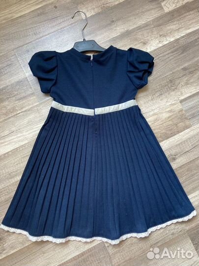 Платье для девочки темно-синее 122