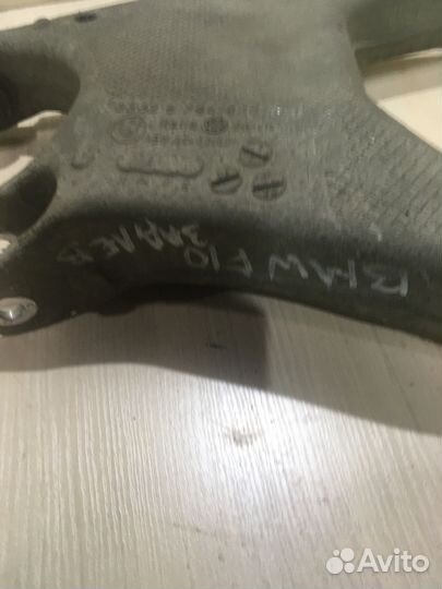 Задний рычаг левый прав BMW F10 бмв Ф10