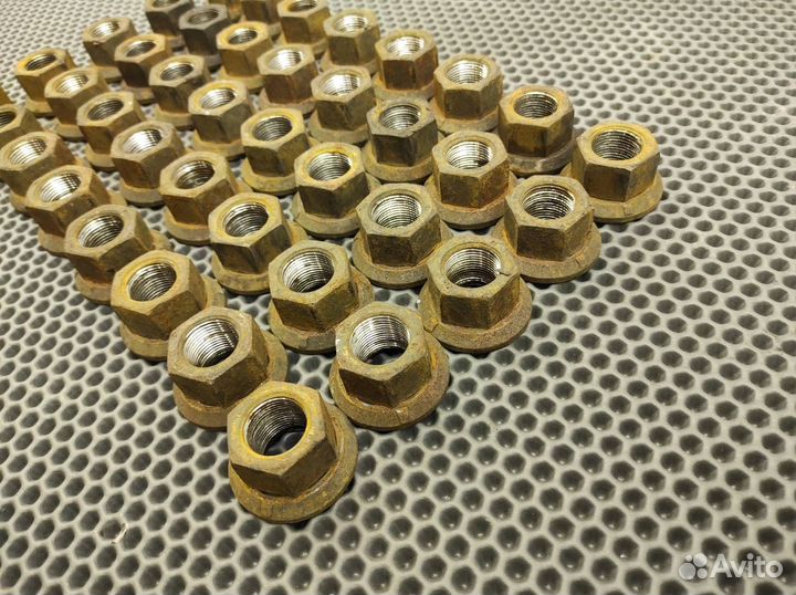 Гайки колеса Man Tgs L 06S-2707 00 D 2066 LF28