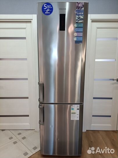 Продам холодильник Beko CN 335220 x
