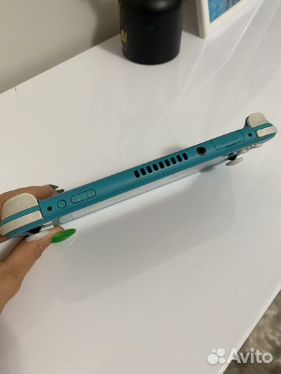 Портативная игровая приставка nintendo switch Lite