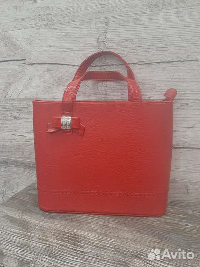 Сумка красная