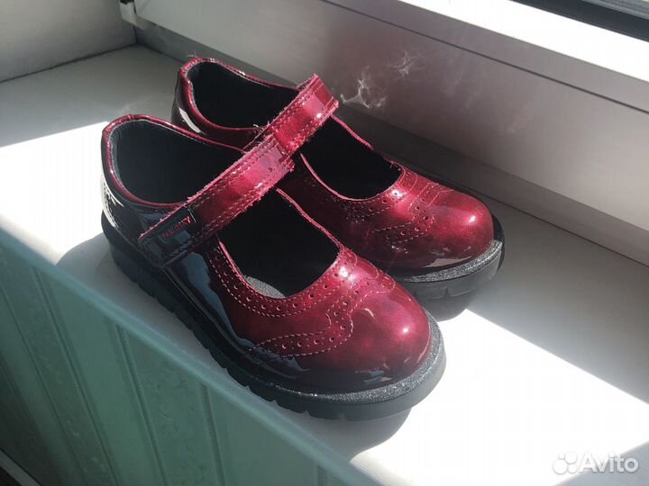 Туфли доя девочки 30 разм