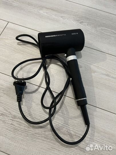 Стайлер-фен