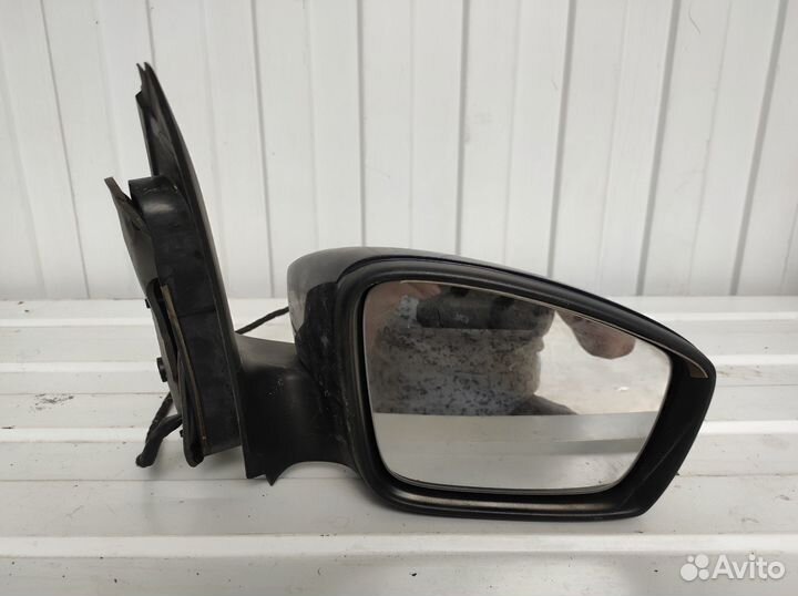 Зеркало правое Volkswagen Polo 09-15 Sedan