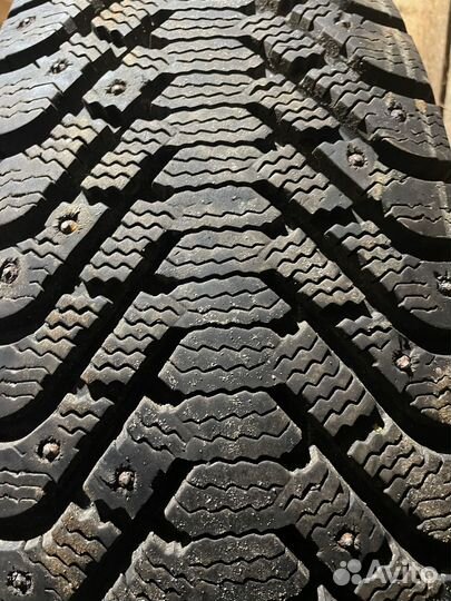 Goodyear UltraGrip 500 245/70 R16