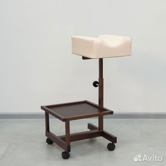 Подставка для педикюра (для педикюрного кресла)