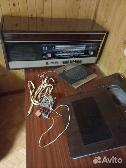 Проигрыватель винила СССР