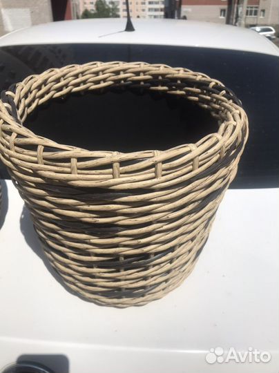 Кашпо из ротанга