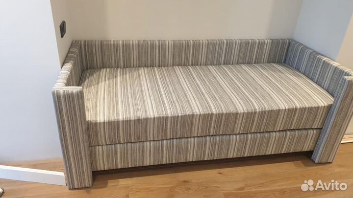 Кровать детская с мягкими бортиками