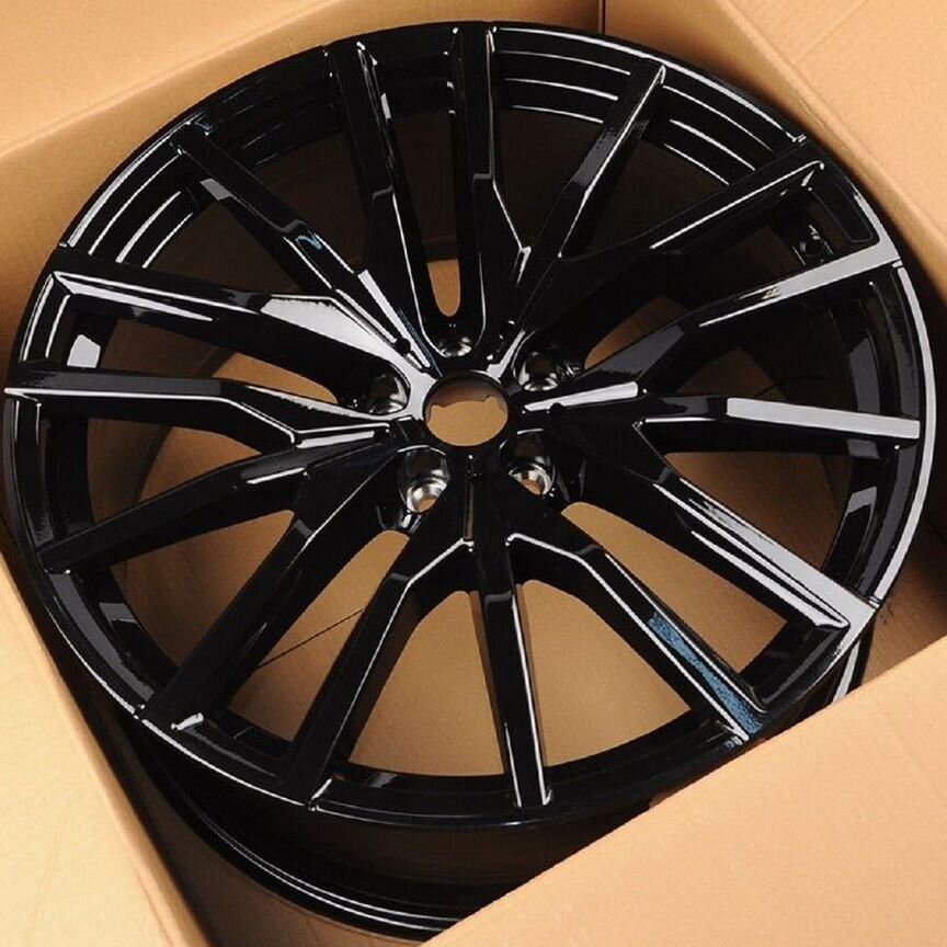 Литые диски Luistone L1952 9.5×R22 5×112