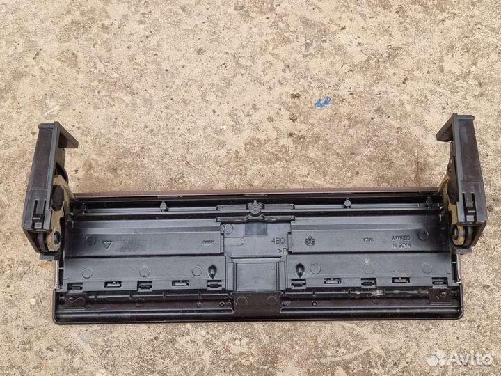 Крышка магнитолы Audi A6 C5