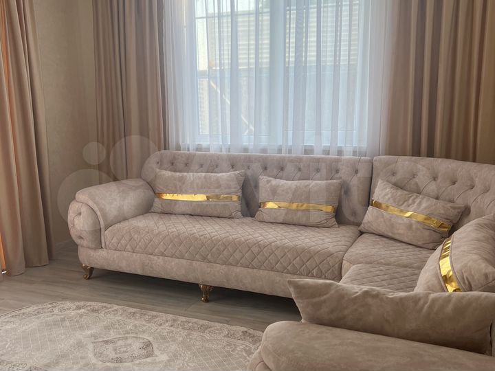 Дом 280 м² на участке 3 сот.