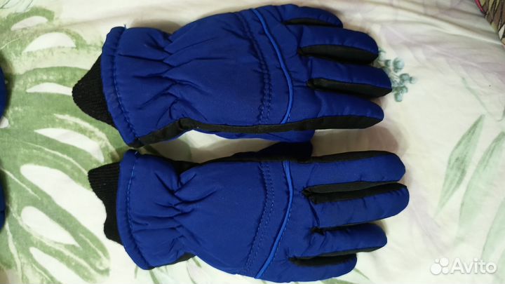 Перчатки и варежки детские 2-3 года с утеплителем