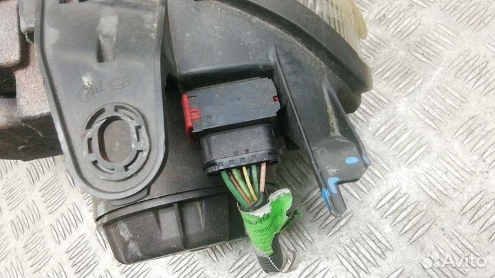 Фара Citroen C8 (2002-2014)