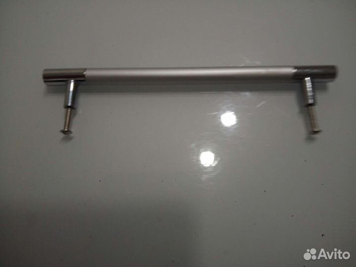 Мебельные ручки на 160 мм