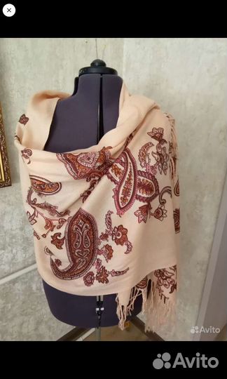 Нарядный женский шарф бохо, шаль, бактус, палантин
